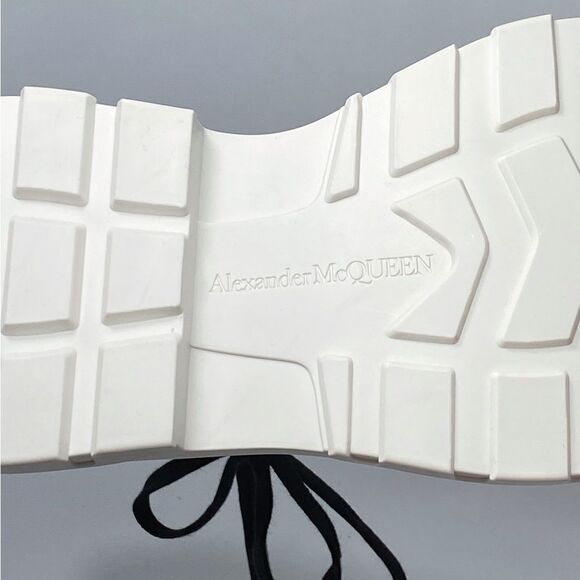 Alexander McQueen Tread Slick Graffiti Logo Ankle Boots size 37 - Picture 13 of 13